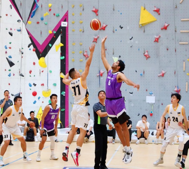 UFC格斗之夜：宋亚东技术判定胜赛胡多