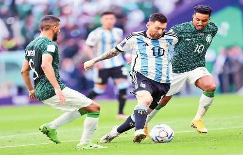 国安最佳搭档引关注